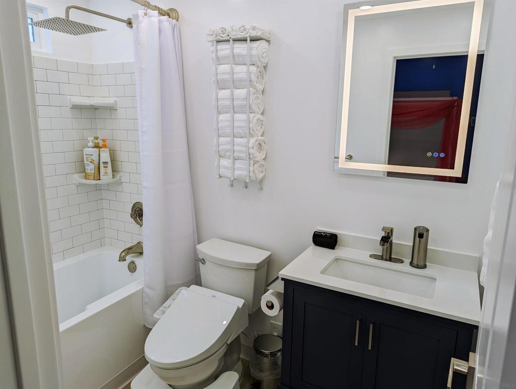 4934 36 W Point Loma Blvd Property Photo 8
