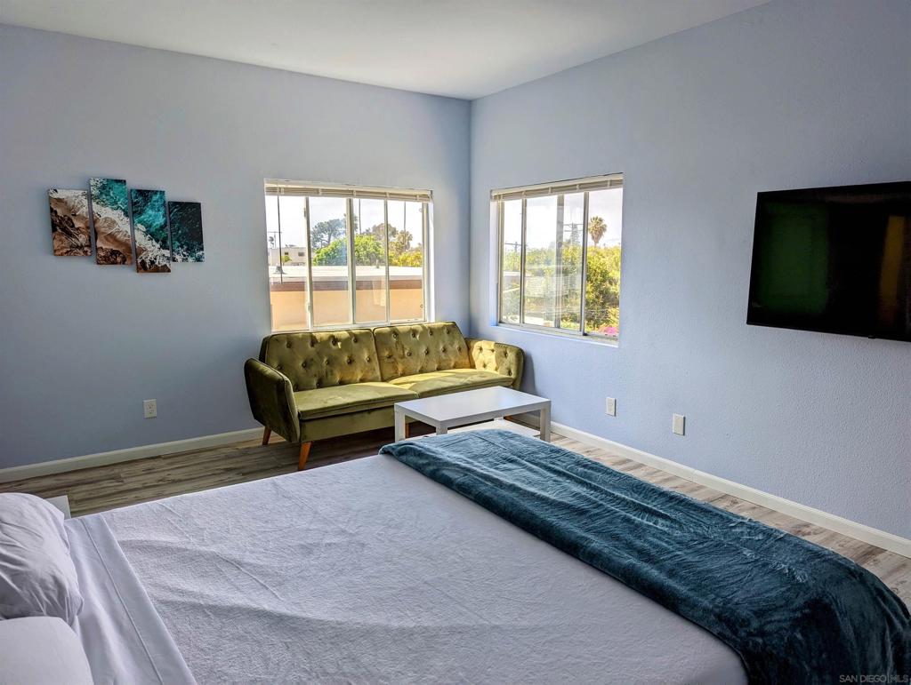 4934 36 W Point Loma Blvd Property Photo 10