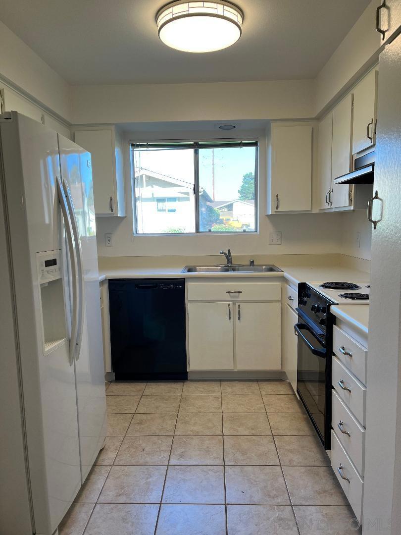 1030 Plover Property Photo 4