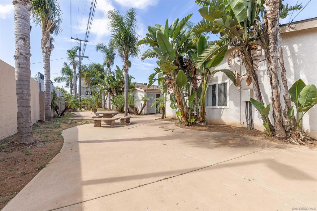 739 Florida Street Property Photo 8