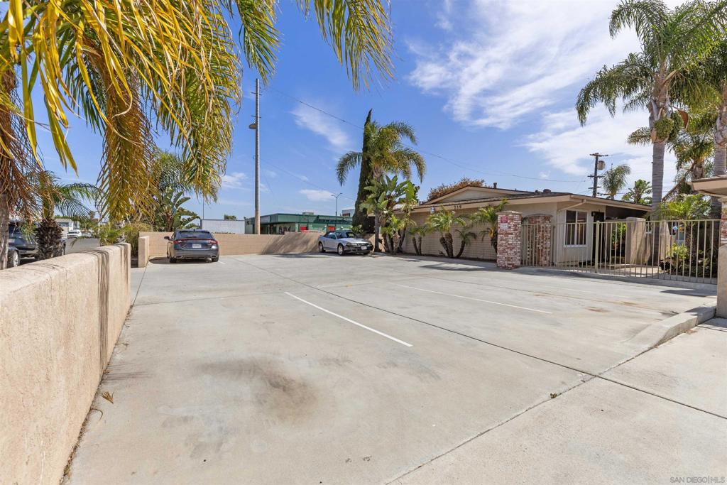 739 Florida Street Property Photo 13