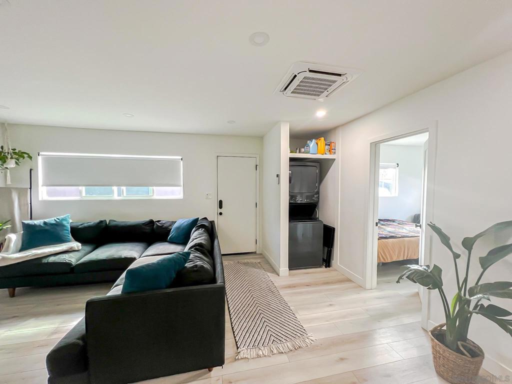 764 766 N Grape St Property Photo 16