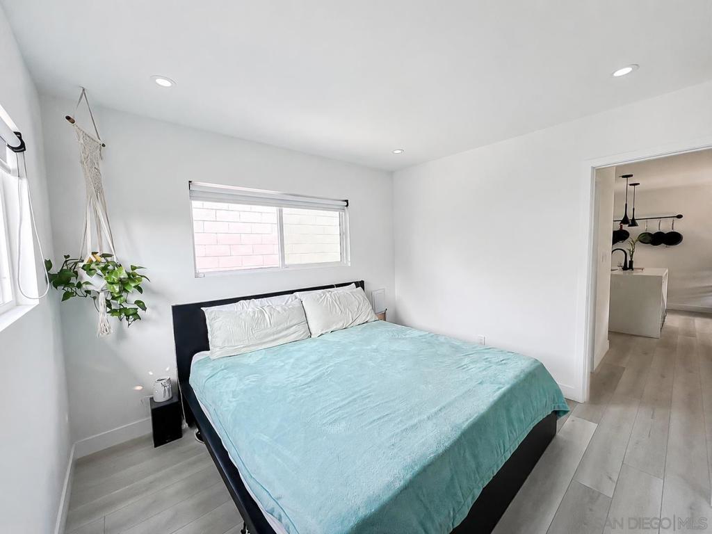 764 766 N Grape St Property Photo 20