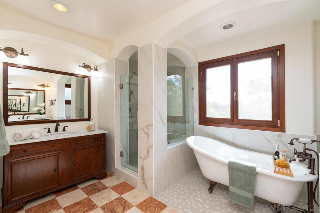 14238 Via Michelangelo Property Photo 39