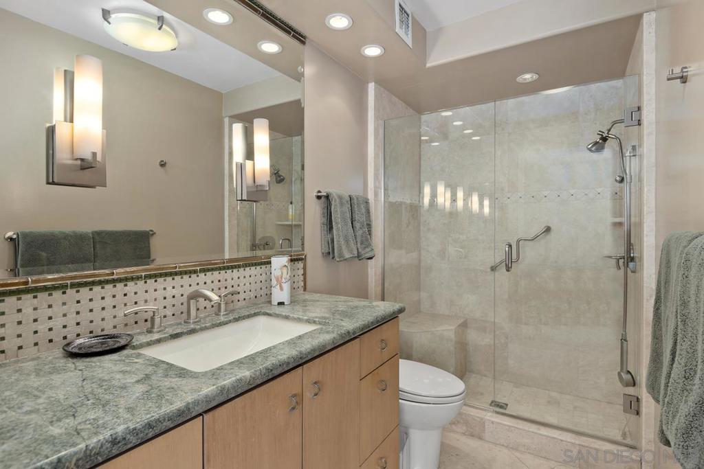 1810 Avenida Del Mundo 908 Property Photo 26
