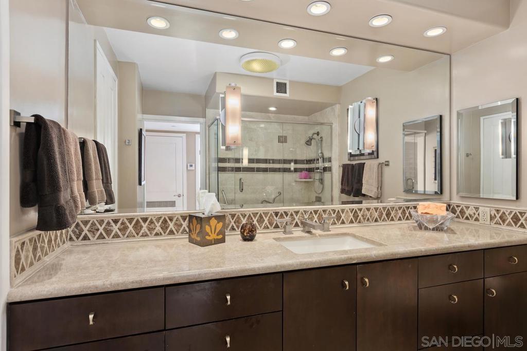 1810 Avenida Del Mundo 908 Property Photo 30
