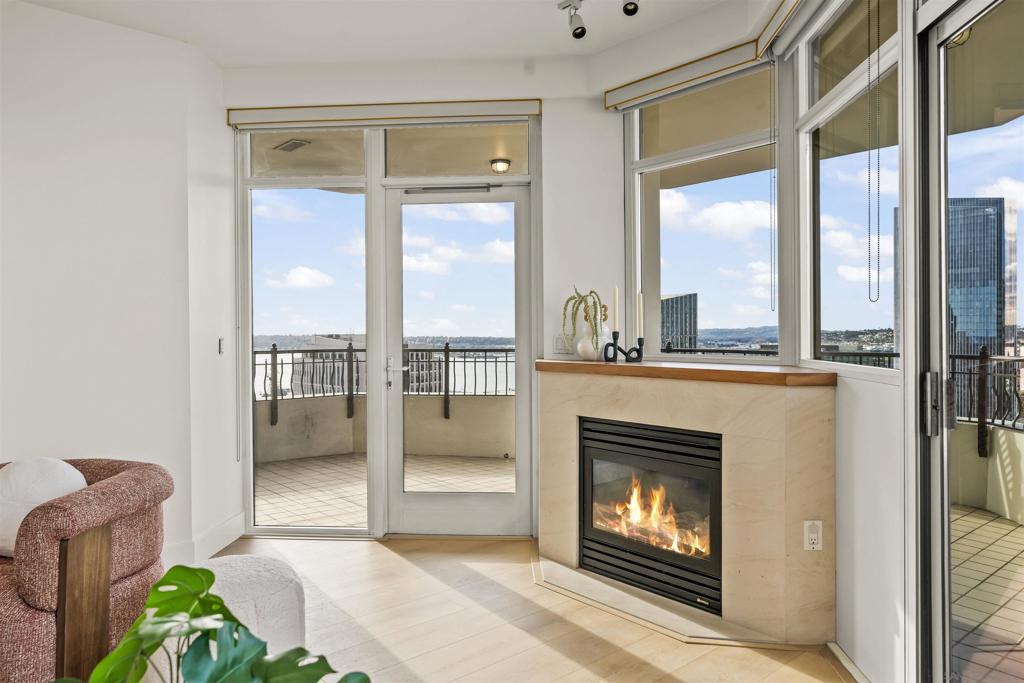 700 W Harbor 2501 Property Photo 6