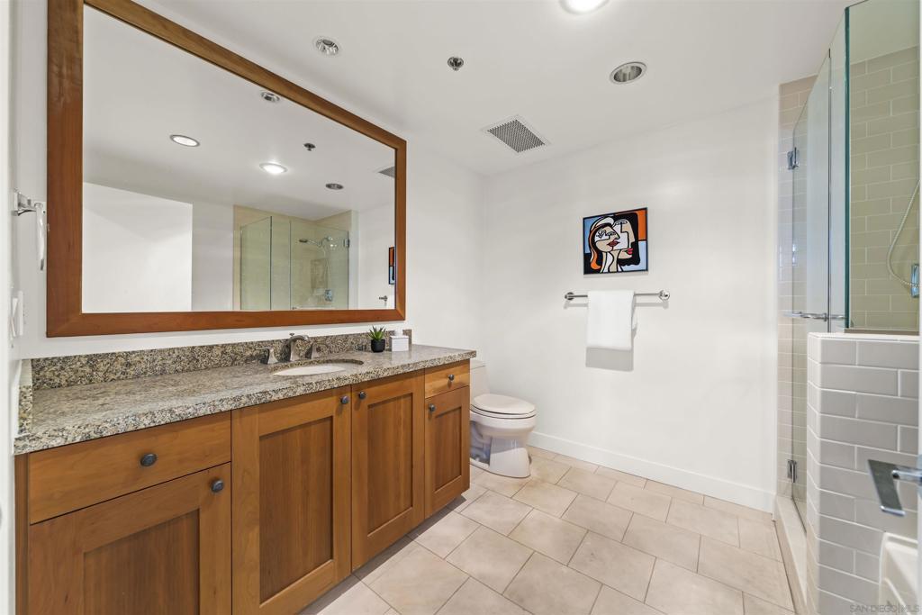 700 W Harbor 2501 Property Photo 48
