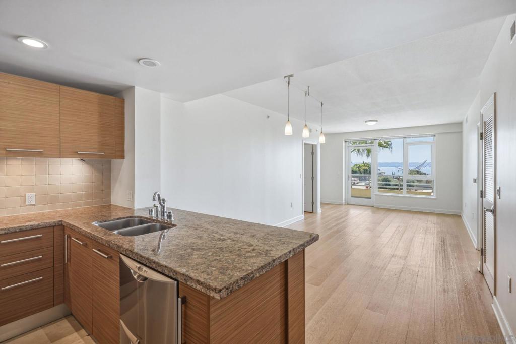 1431 Pacific Highway 411 Property Photo 15