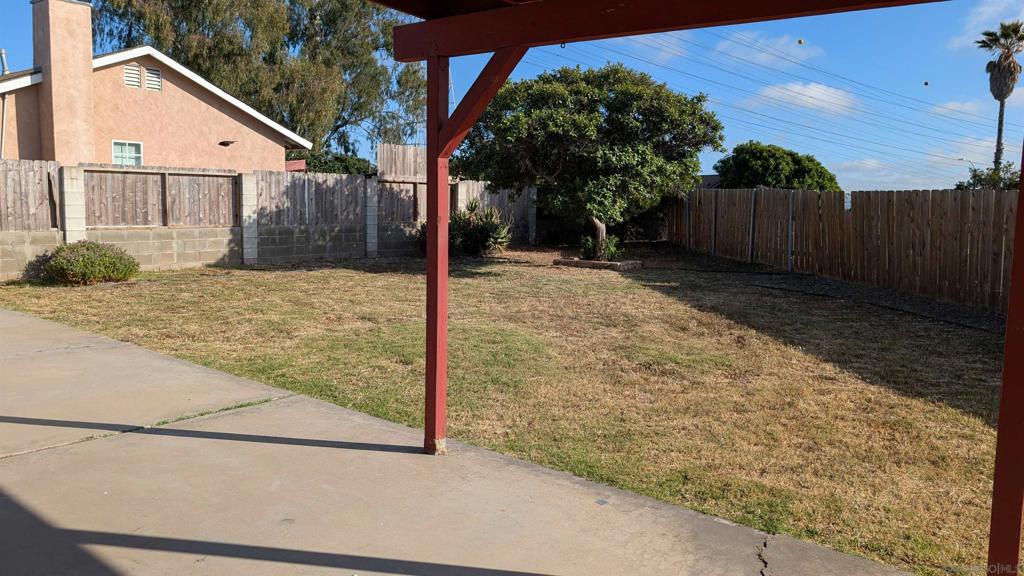 1250 Waxwing Property Photo 2