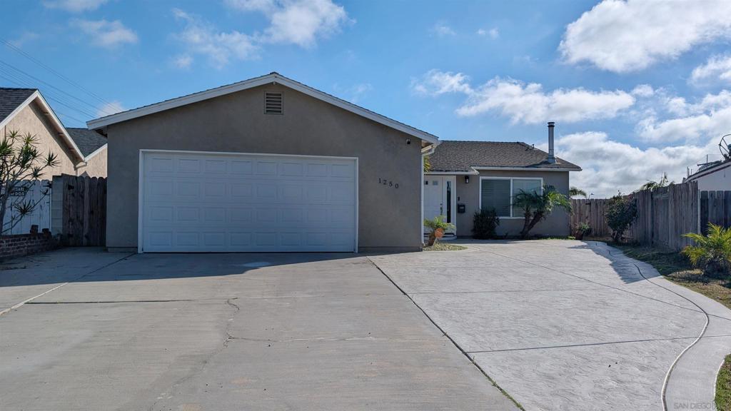 1250 Waxwing Property Photo 26