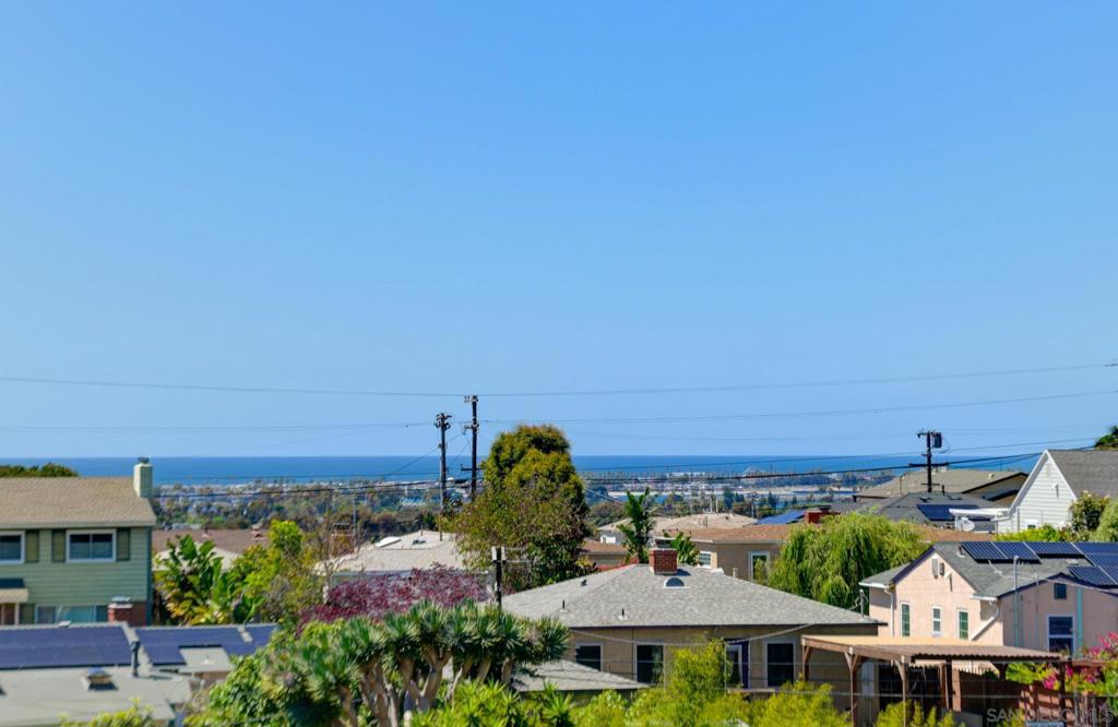 2322 28 Chatsworth Blvd Property Photo 1