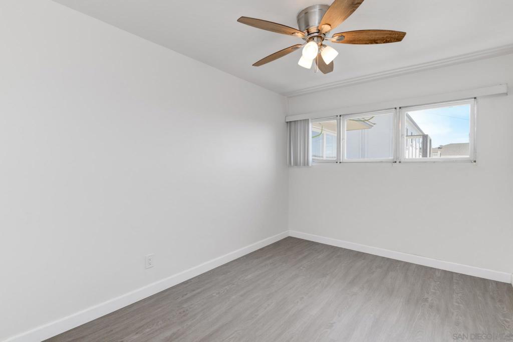 2322 28 Chatsworth Blvd Property Photo 19