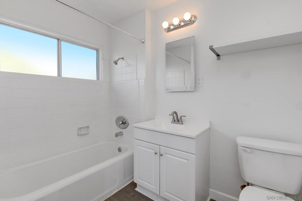 2322 28 Chatsworth Blvd Property Photo 20