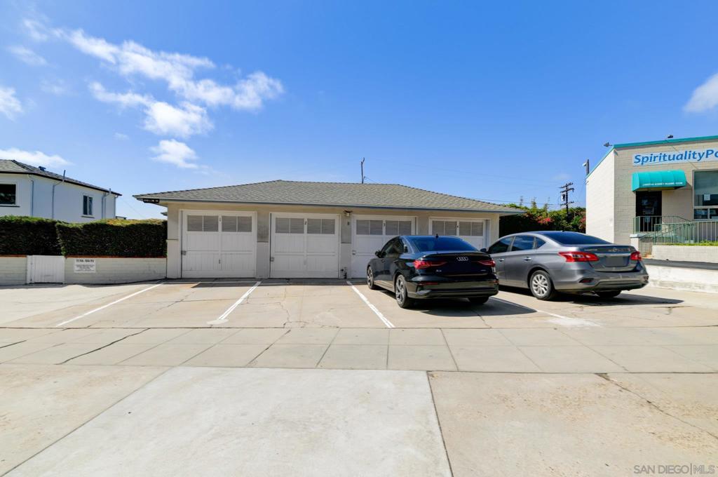 2322 28 Chatsworth Blvd Property Photo 34