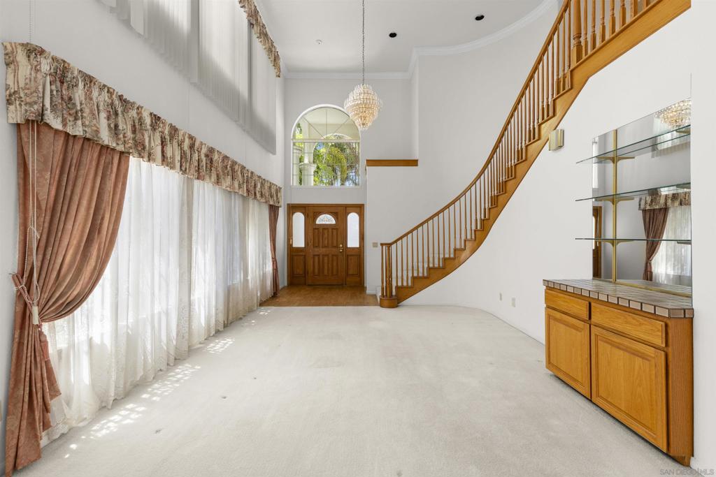 2446 2448 Sacada Cir Property Photo 5