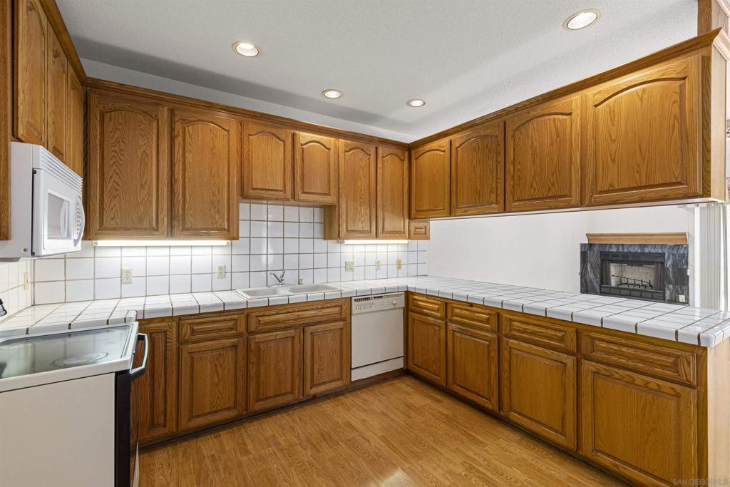 2446 2448 Sacada Cir Property Photo 10