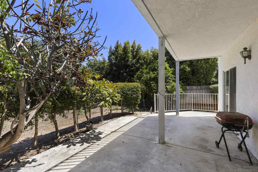 2446 2448 Sacada Cir Property Photo 42
