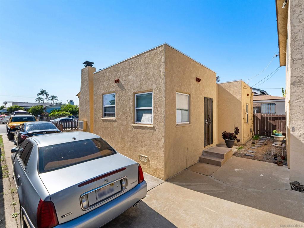 4135 Chamoune Avenue Property Photo 18
