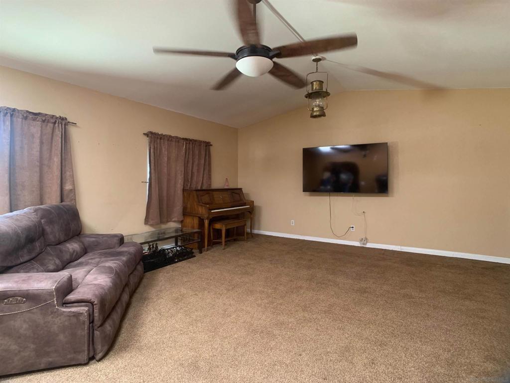 12706 Julian Ave Property Photo 13