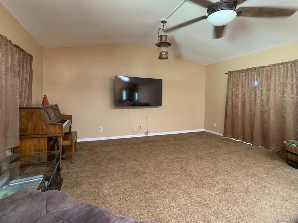 12706 Julian Ave Property Photo 14