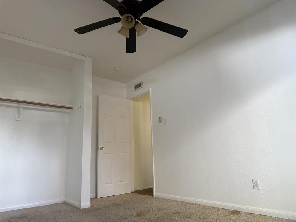 12706 Julian Ave Property Photo 17