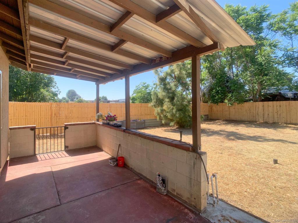12706 Julian Ave Property Photo 25