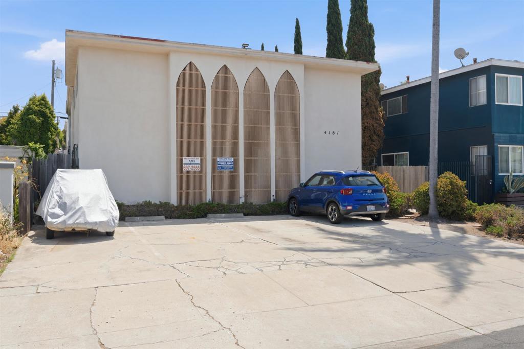 4161 Arizona St Property Photo 2