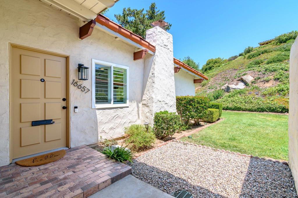 16657 Roca Dr Property Photo 3