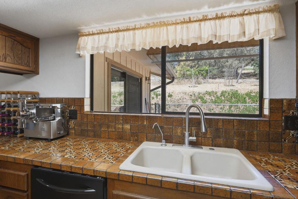19525 Casner Rd Property Photo 21