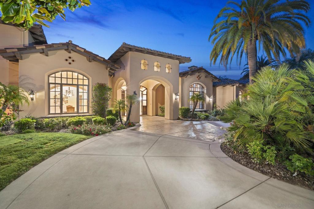 4690 Rancho Del Mar Trl Property Photo 3