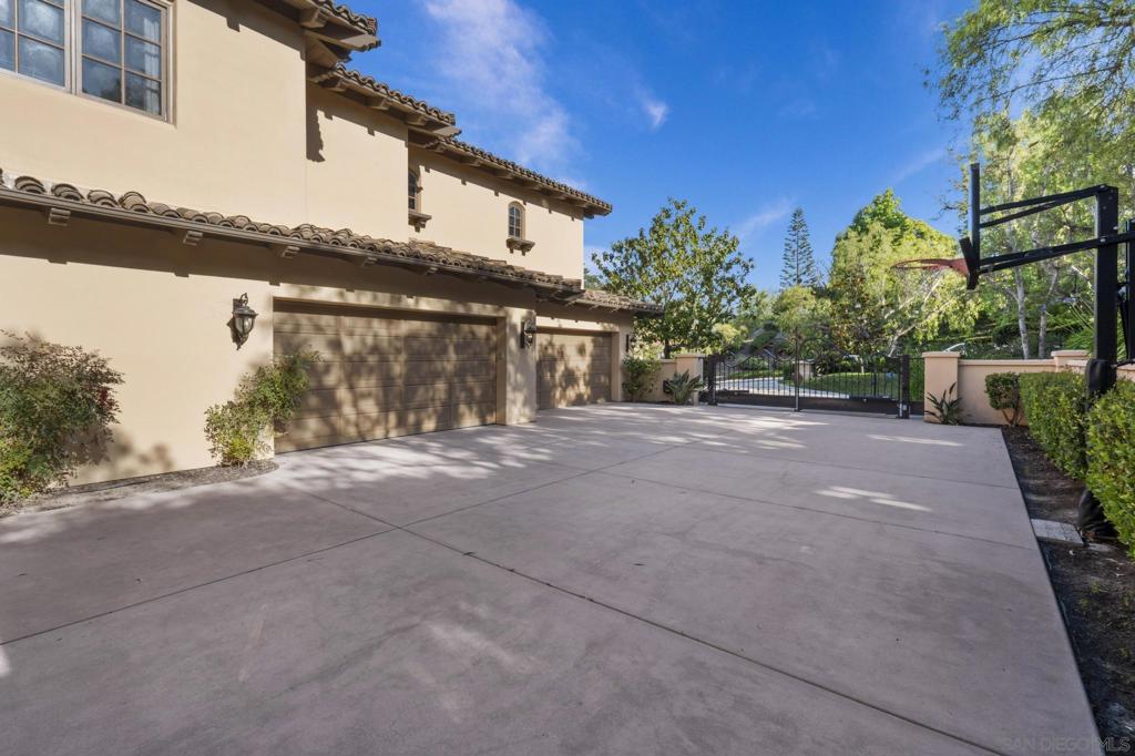 4690 Rancho Del Mar Trl Property Photo 54