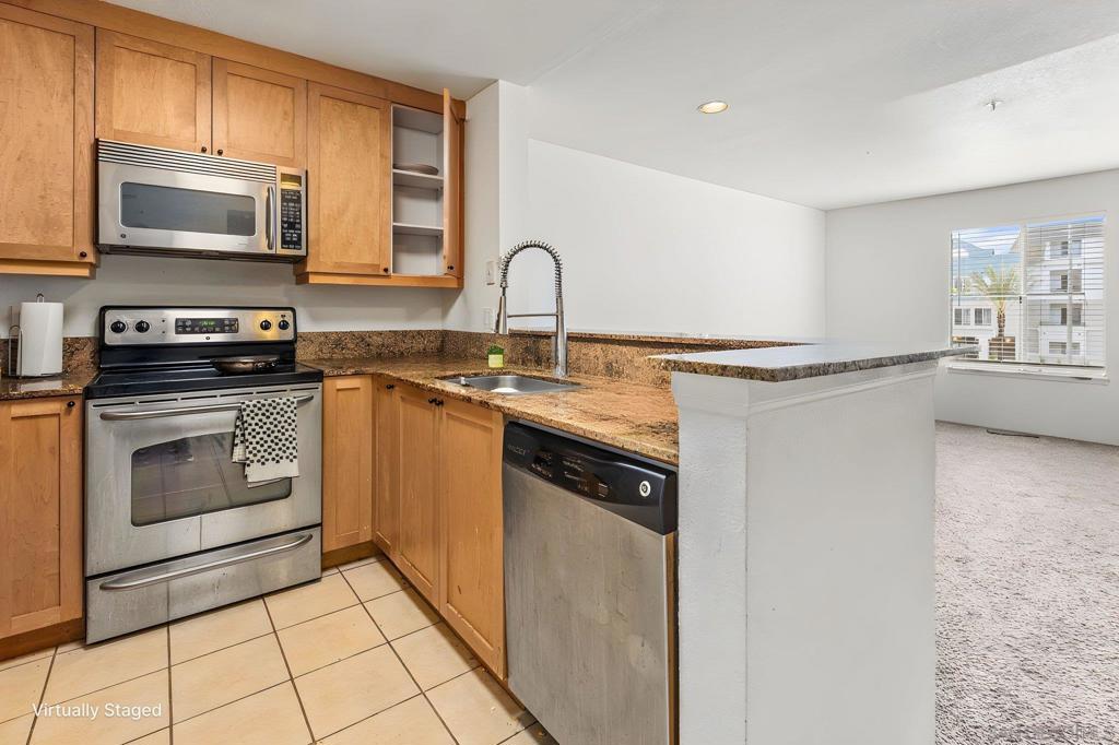 8889 Caminito Plaza Centro 7225 Property Photo 2