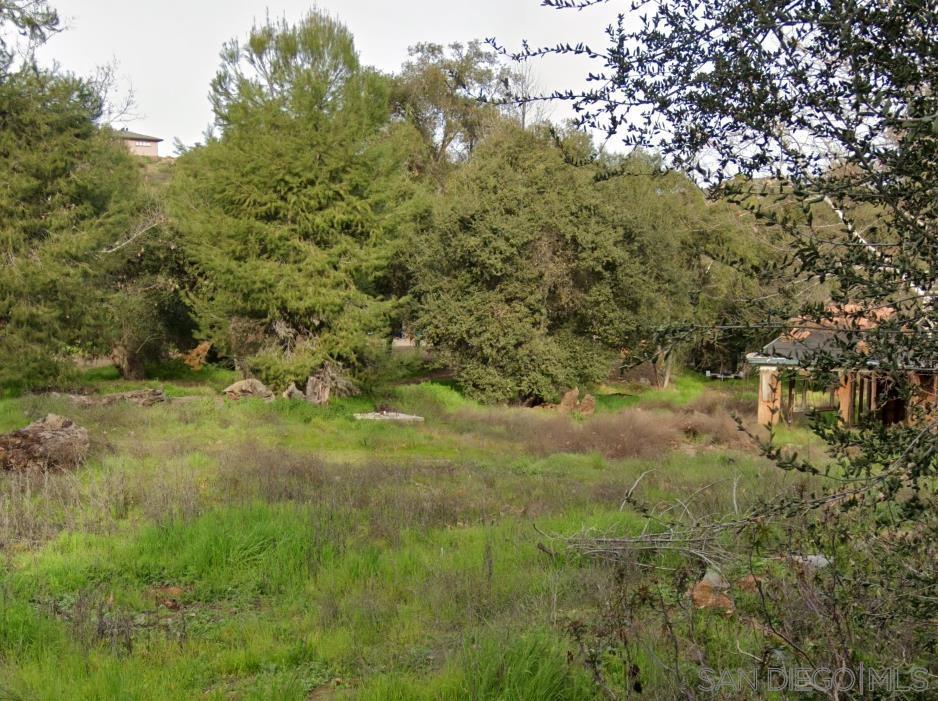 865 N Glen Oaks Dr Property Photo 3