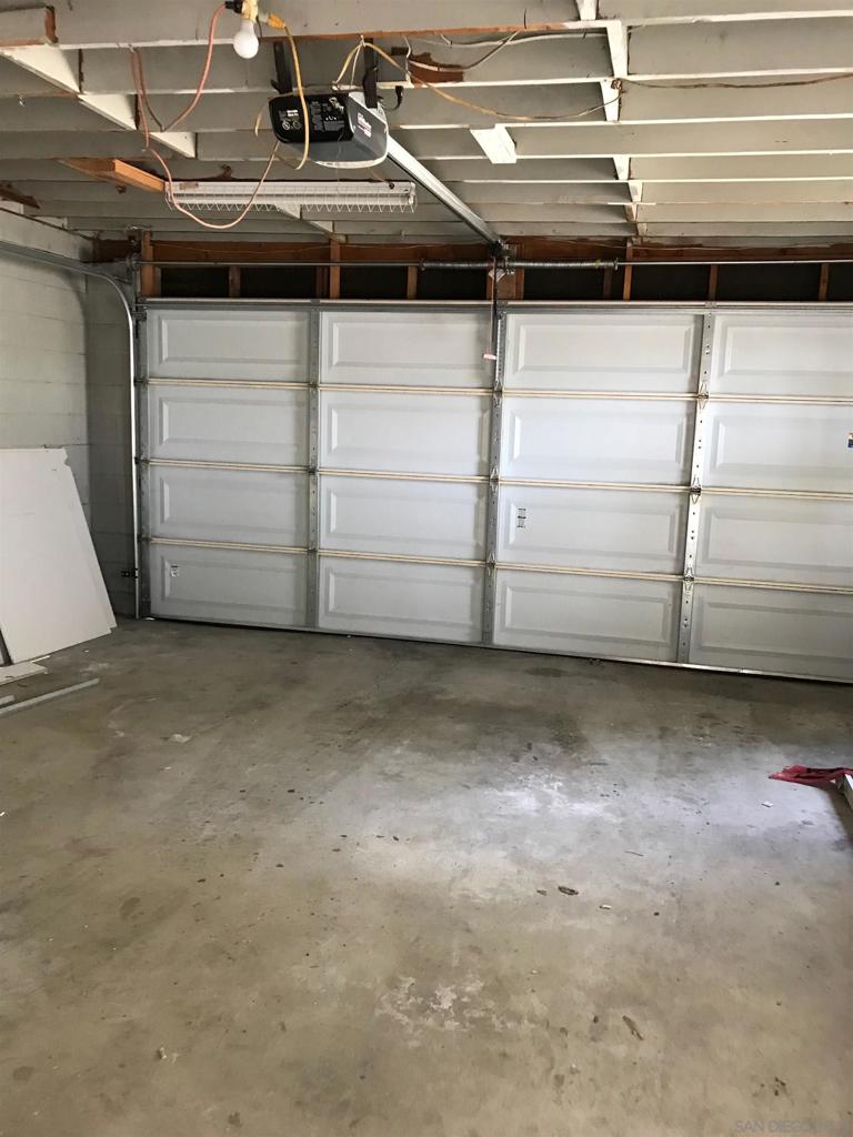 906 A Ave Property Photo 23