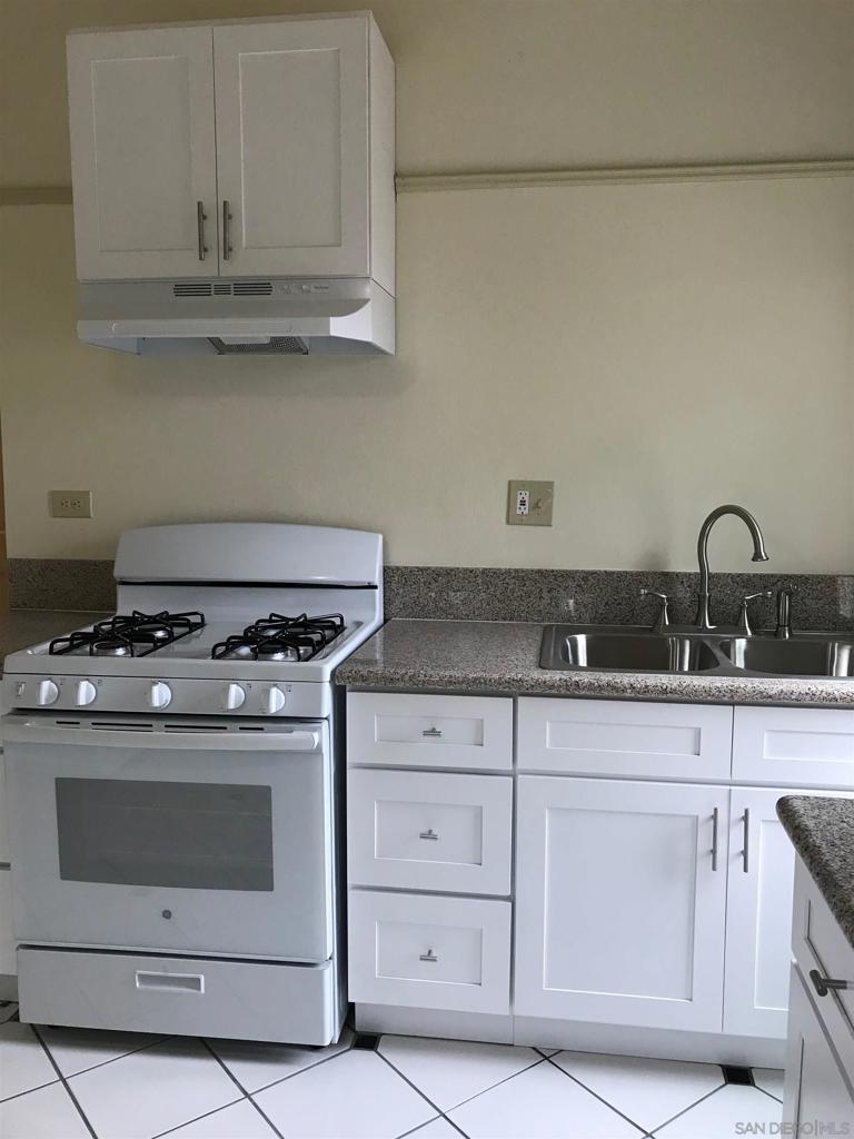 906 A Ave Property Photo 26