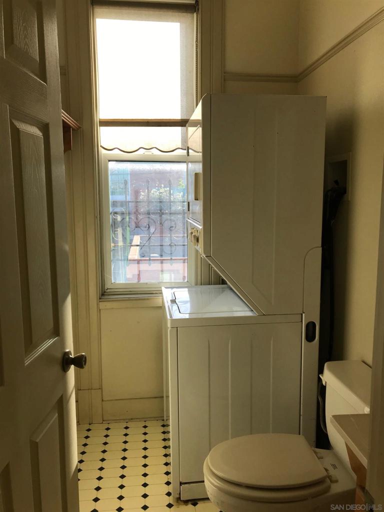 906 A Ave Property Photo 31