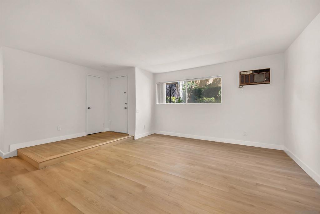7982 Mission Center C Property Photo 3
