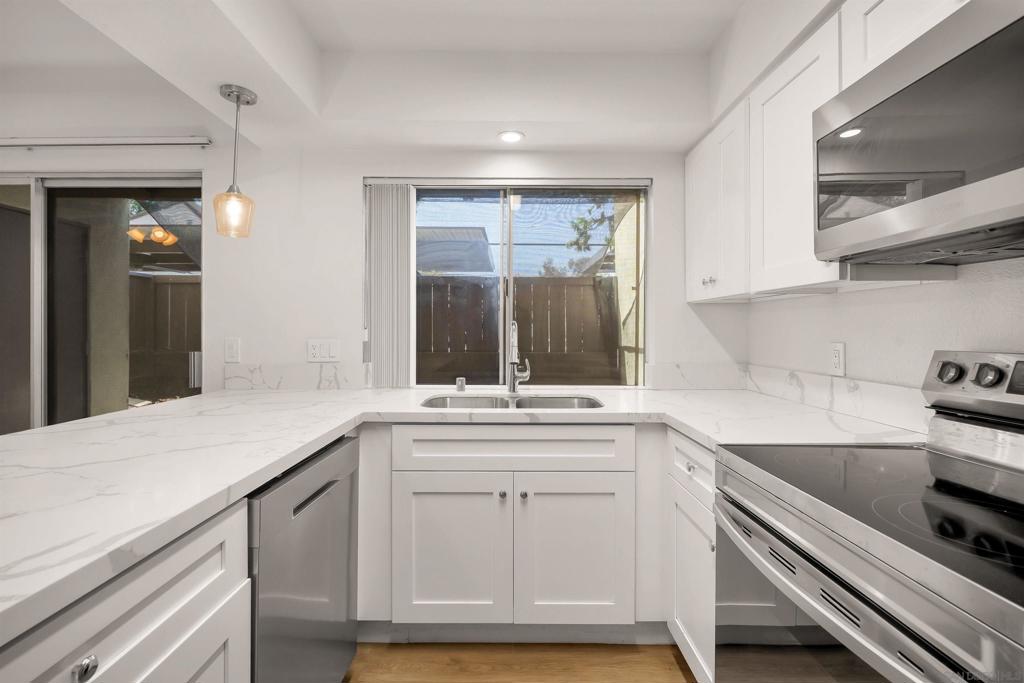 7982 Mission Center C Property Photo 6
