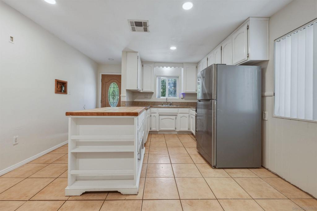 29909 Oak Dr Property Photo 2