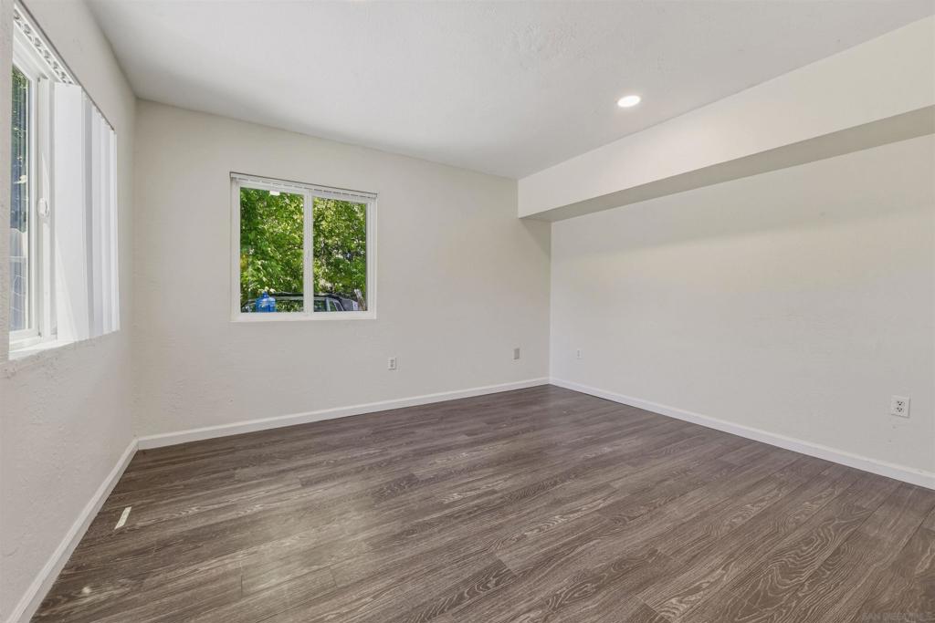 29909 Oak Dr Property Photo 6