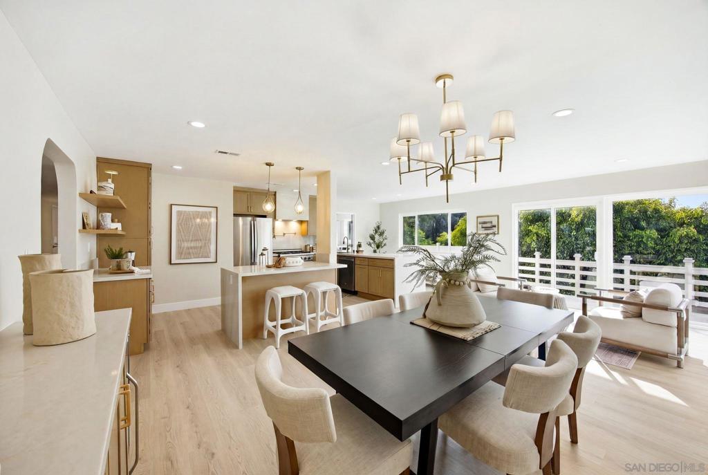 7202 Via Capri Property Photo 1