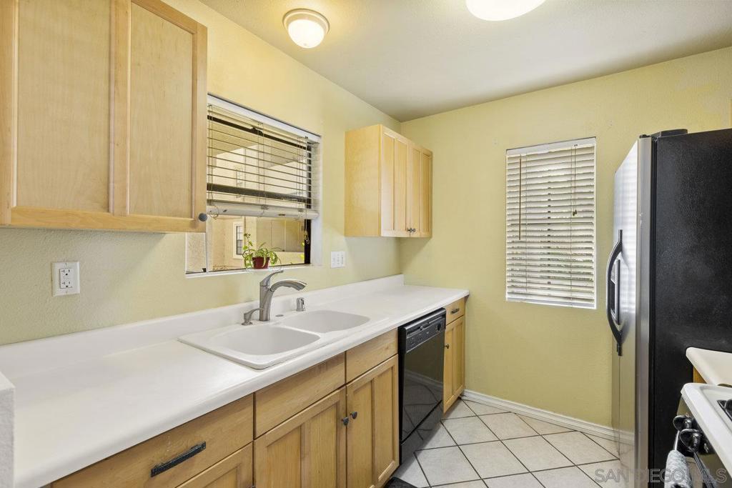 10379 Azuaga St 139 Property Photo 23