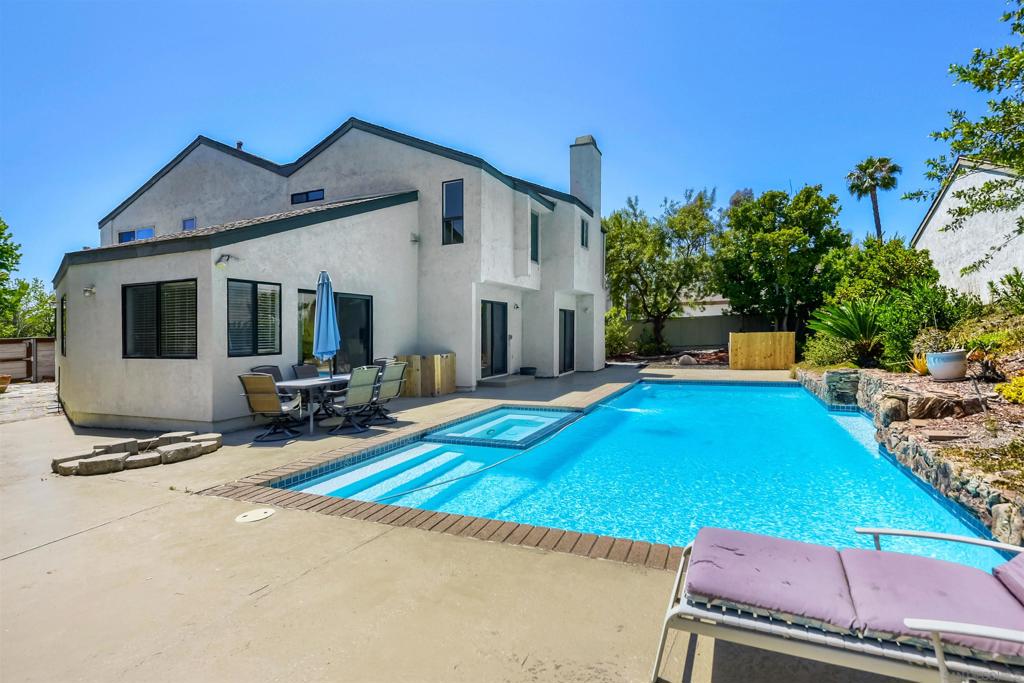 5687 Menorca Dr Property Photo 1