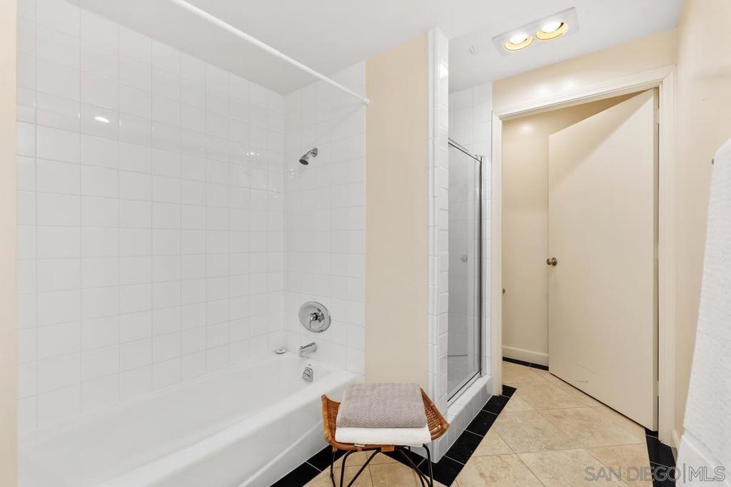 200 Harbor Dr 302 Property Photo 19