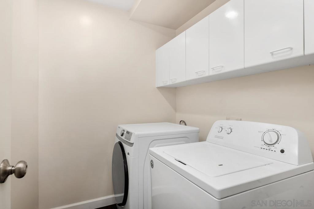 200 Harbor Dr 302 Property Photo 25