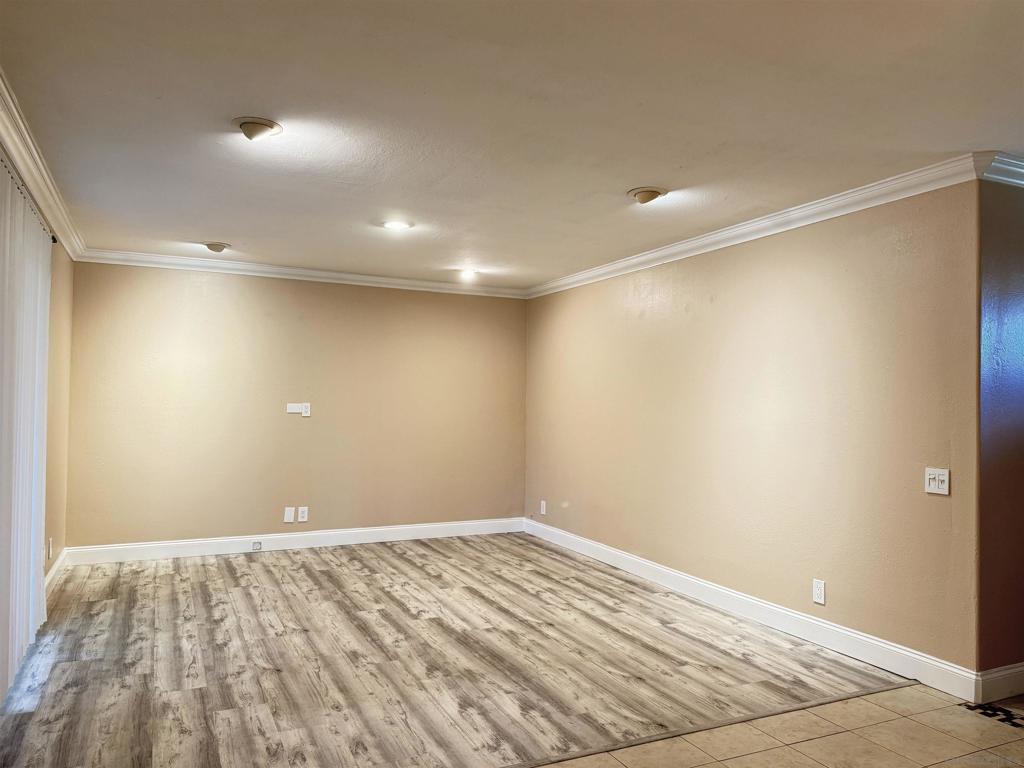 8520 Via Mallorca J Property Photo 1