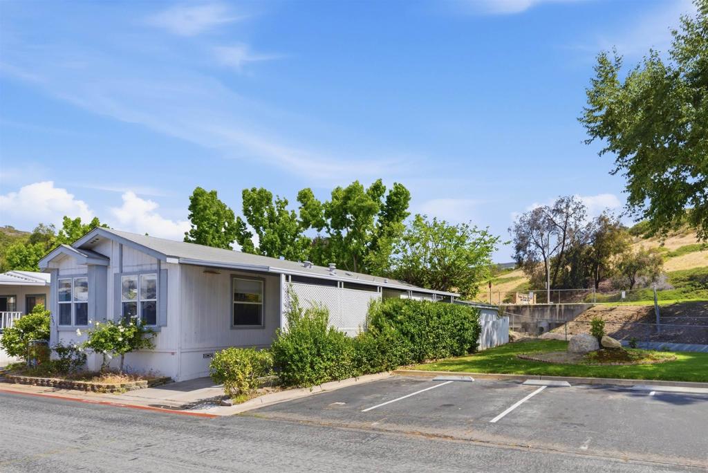 13207 Alpine 189 Property Photo 1