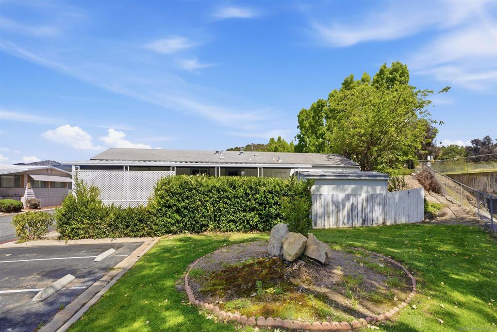 13207 Alpine 189 Property Photo 2