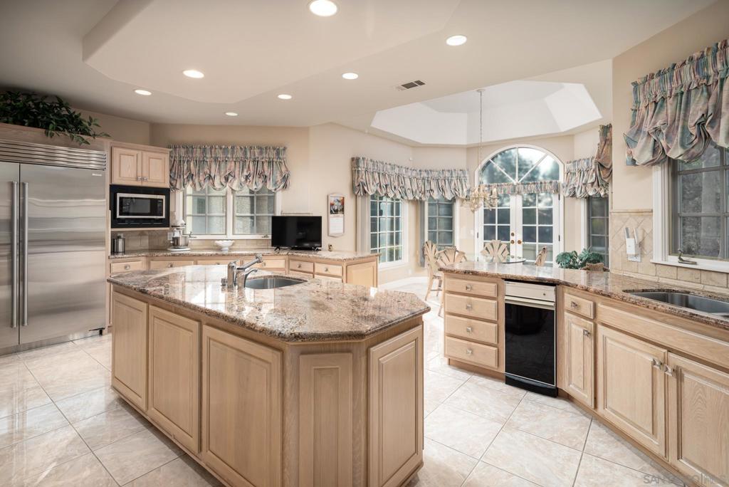 18221 Via Ascenso Property Photo 15